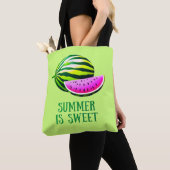 Fresh, Ripe Watermelon with Summer Vibes Tasche (Von Nahem)