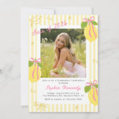 Freshly Graduated Lemon Pink Bow Graduation Einladung (Rückseite)