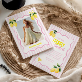 Freshly Graduated Lemon Pink Stripes Graduation Ankündigung