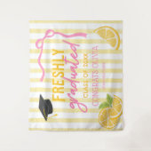 Freshly Graduated Lemonade Grad Party Backdrop Wandteppich (Vorderseite)