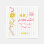 Freshly Graduated Lemonade Graduation Party Serviette (Vorderseite)