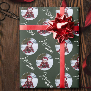 Freude für die Welt Schrift Runde Fotos Grün Geschenkpapier