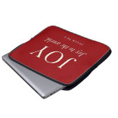 FREUDE | Psalm 98:4 | Weihnachtsgeschenk Laptopschutzhülle (Vorne Knopf)