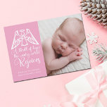 Freuen Sie sich auf Elegant Baby Girl Foto Rosa We<br><div class="desc">Ein eleganter Engel thront über den Weihnachtsworten der Heiligen Nacht auf dieser wunderschönen rosa und weißen Urlaubskarte, die die Texte von O Heilige Nacht ausdrücken. Ein Nervenkitzel der Hoffnung, die müde Welt freut sich. Freuen Sie sich auf diese hübsche religiöse Geburtskarte mit herrlicher Kalligraphie und Ihrem neugeborenen Foto auf der...</div>
