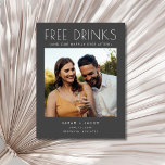 Freuen Sie sich auf sonnige Getränke Hochzeitsgrau Ankündigungspostkarte<br><div class="desc">Machen Sie Ihren großen Tag unvergesslich von der ersten Ankündigung mit unseren "Funny Free Drinks Wedding Gray Save the Date" Karten. Die perfekte Mischung aus Spaß und Eleganz, die die Termine für eine Hochzeit mit Liebe, Lacher und vielen Gratisgetränken Set. Egal ob Sie eine große Feier oder eine intime Ansammlung...</div>