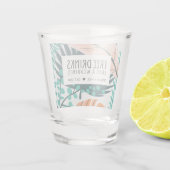 Freuen Sie sich auf sonnige Getränke und eine Gast Schnapsglas (Rückseite)