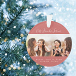 Freunde des Lebens Foto braune rote Namen Keepsake Ornament<br><div class="desc">Ein Geschenk für Ihre besten Freunde zu Geburtstagen,  Weihnachten oder einem besonderen Ereignis. Text: Friends for Life,  geschrieben mit einem trendigen handgeschriebenen Stil-Skript. Personalisieren und verwenden Sie Ihr eigenes Foto und Ihre eigenen Namen. Ein trendig braun roter Hintergrund.</div>