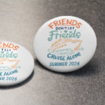 Freunde Reisende Kreuzfahrt Kabine Tür Button<br><div class="desc">Dieses Design kann in dem Bereich personalisiert werden, der durch das Ändern des Fotos und/oder Textes zur Verfügung gestellt wird. Sie können auch angepasst werden, indem Sie auf Vorlage personalisieren klicken und dann auf die Schaltfläche klicken, um weitere Optionen anzupassen, um die Hintergrundfarbe zu löschen oder zu ändern, Text hinzuzufügen,...</div>