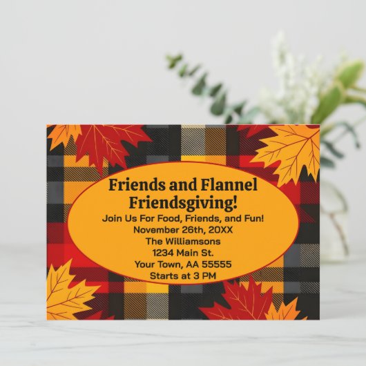 Freunde und Flannel Friendsgiving Karierte Einladu Einladung (Stehend Vorderseite)