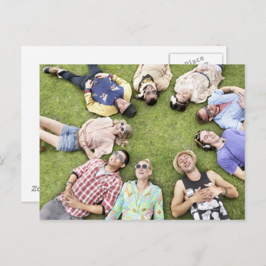 Freundeskreis, Gras, Glück, Lächeln, Postkarte (Vorne/Hinten)