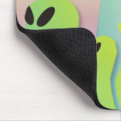 freundliche Außerirdischen Mousepad (Ecke)