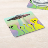 Freundliche Außerirdischen & UFO gelb & grün Rechteckiger Pappuntersetzer (angewinkelt)