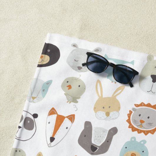 Freundliche Gesichter | Süße Tier Portraits Strandtuch (Beispiel)