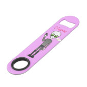 Freundliche Waving Alien Thunder_Cove Speed Flaschenöffner (Vorderseite Schrägansicht)