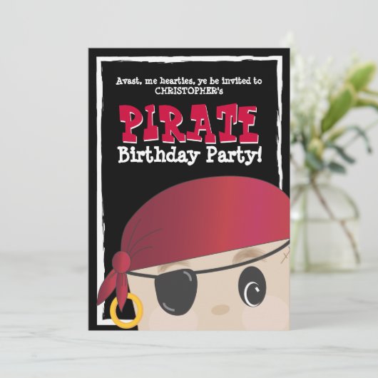 Freundlicher Piraten-Geburtstag oder Einladung (Stehend Vorderseite)