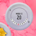 Freundschaft Bracelet Lila Geburtstag Pappteller<br><div class="desc">Illustration eines beattierten Freundschaftsbracelets mit "Let's Party"-Text über einen belasteten lila Farbverlauf Hintergrund. Personalisieren Sie den Text in der Mitte.</div>