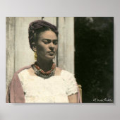 Frida Kahlo Blush Fotograf Poster (Vorne)