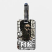 Frida Kahlo Lettering Portrait Gepäckanhänger (Rückseite vertikal)