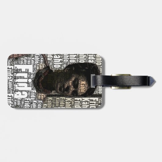 Frida Kahlo Lettering Portrait Gepäckanhänger (Rückseite horizontal)