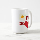 Fried Egg I are in Liebe Funny Breakfast Logo Kaffeetasse (VorderseiteRechts)