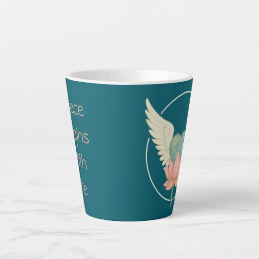 Friede fängt mit mir in letzter Tasse an (Vorderseite)