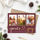 Friede und Freude Modernes Goldenes Herz Drehbuch  Folien Feiertagskarte<br><div class="desc">Die einfache und schicke "Peace and Joy"-Urlaubskarte verfügt über eine Collage von 3 Portrait-Fotos auf einem horizontalen Kartenlayout mit weißen, funkelnden Sternen und niedlichem und modernen handgeschriebenem Schriftzeichen mit Herzakzent in echter Goldfolie. Personalisieren Sie den Gruß, die Unterschrift der Familie und das Jahr auf der Vorderseite, und wählen Sie eine...</div>