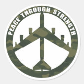 Frieden durch Kraft Runder Aufkleber (Vorderseite)