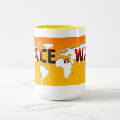 Frieden gegen Krieg Trinkbehälter Tasse (Zentrum)