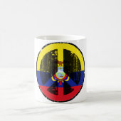 Frieden in Ecuador Kaffeetasse (Mittel)
