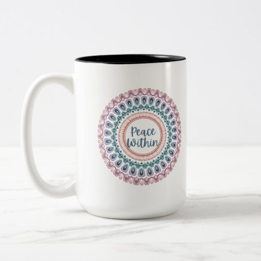 Frieden in Pastel Mandala Zweifarbige Tasse (Links)