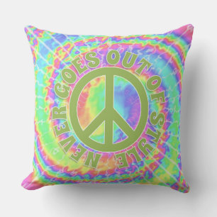 Frieden kommt bei Tie Dye nie aus der Mode Kissen