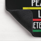 Frieden Liebe Juneteenth-Stolz schwarzes Mädchen K Mousepad (Ecke)