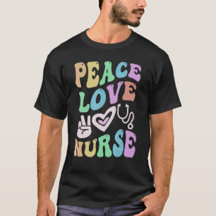 FRIEDEN LIEBE KRANKENSCHWESTER Retro Wellness Groo T-Shirt