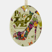 Frieden, Liebe und Mode. xo PJ. Keramikornament (Rechts)