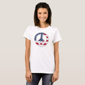 Frieden mit amerikanischer Flagge T-Shirt (Vorne ganz)