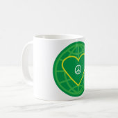 Frieden u. Liebe um die Welt Kaffeetasse (Vorderseite Links)