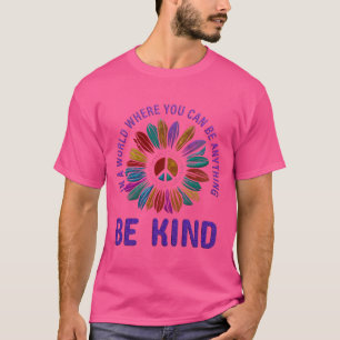 Frieden und Liebe Hippie Boho Sei nett  T-Shirt