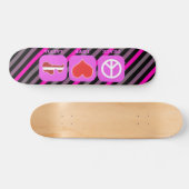 FriedensLiebe Lettland Skateboard (Horizontal)