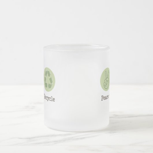 FriedensLiebe recyceln mattierte Tasse (Mittel)