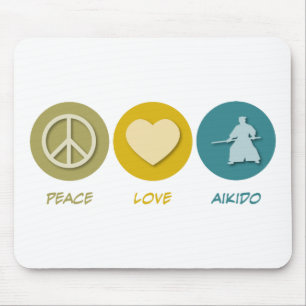 FriedensLiebeAikido Mousepad