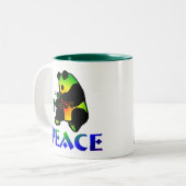 Friedenspanda-Bär Zweifarbige Tasse (Vorderseite Links)