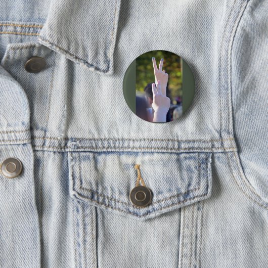 Friedenszeichen Button (Beispiel)