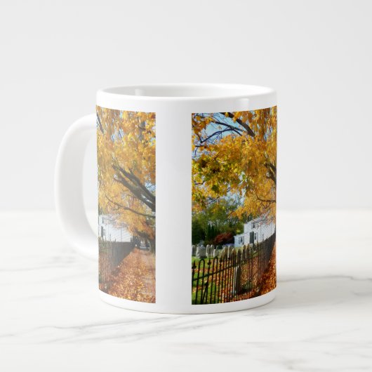 Friedhof im Herbst Jumbo-Tasse (Vorderseite Links)