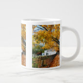 Friedhof im Herbst Jumbo-Tasse (Rechts)