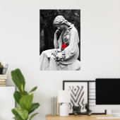 Friedhof Statue B&W mit Farbfarbe Rose Poster (Heimbüro)