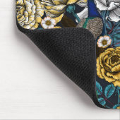 Friedhöfe im Rose-Garten 3 Mousepad (Ecke)