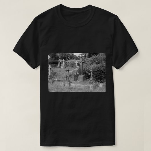 Friedhofsleben T-Shirt (Design vorne)