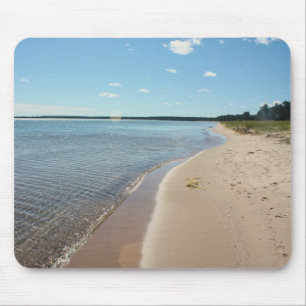 Friedlich an Big Traverse Mousepad