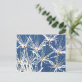 Friedlich-blau-weiße Leuchte mit Taube Postkarte (Stehend Vorderseite)