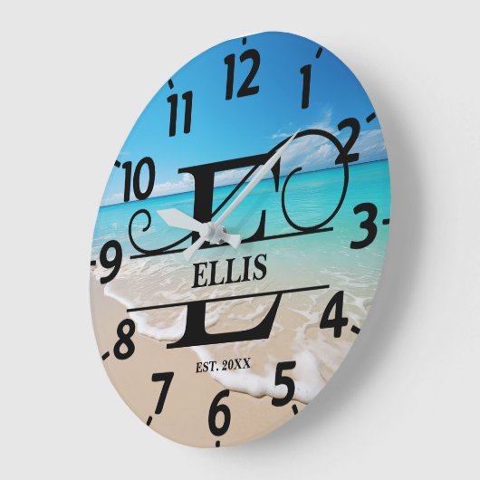 Friedlich Ocean Beach E Monogram Große Wanduhr (Winkel)